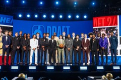 火箭大将范弗里特赛季报销，威少成自由市场新焦点